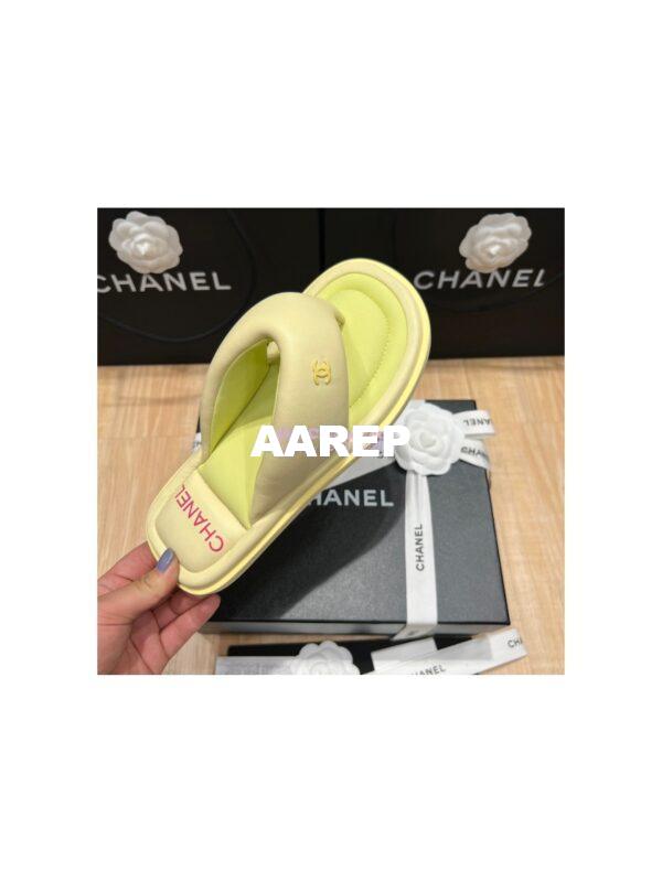 Replica Chanel 22P Lambskin Padded Pool Thong Logo Mule Flats G38888 23