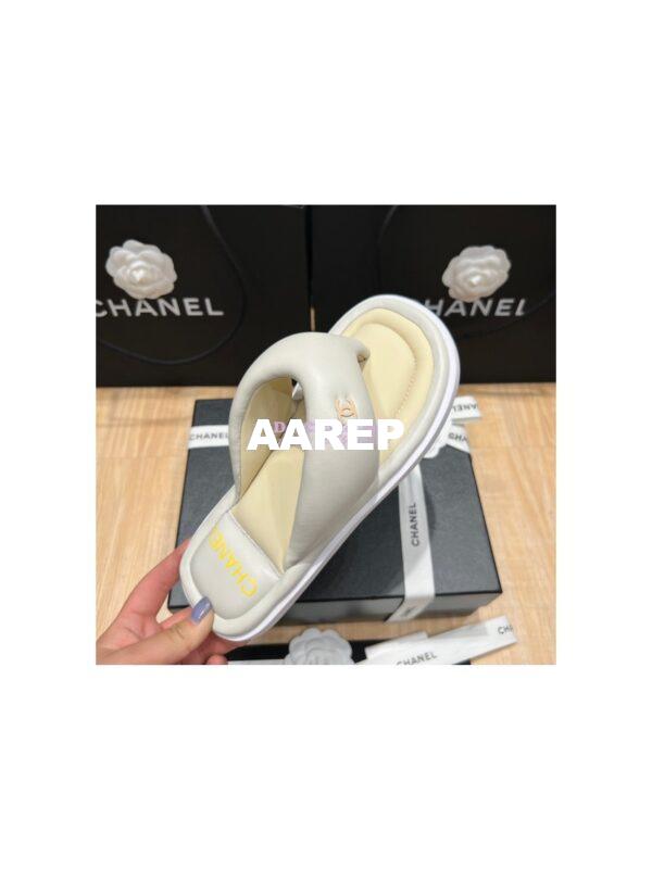 Replica Chanel 22P Lambskin Padded Pool Thong Logo Mule Flats G38888 36