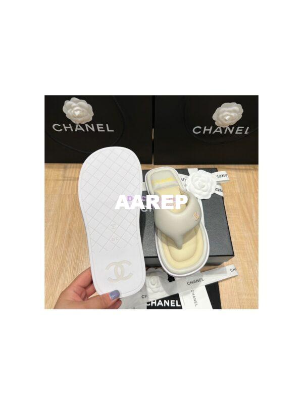 Replica Chanel 22P Lambskin Padded Pool Thong Logo Mule Flats G38888 38