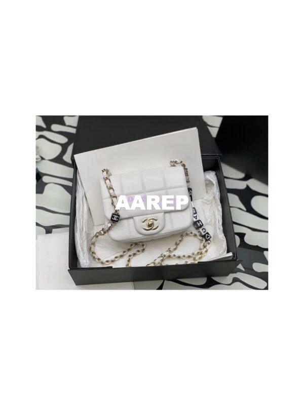 Replica Chanel Mini Flap Bag in Lambskin and Resin AS3744 White 3