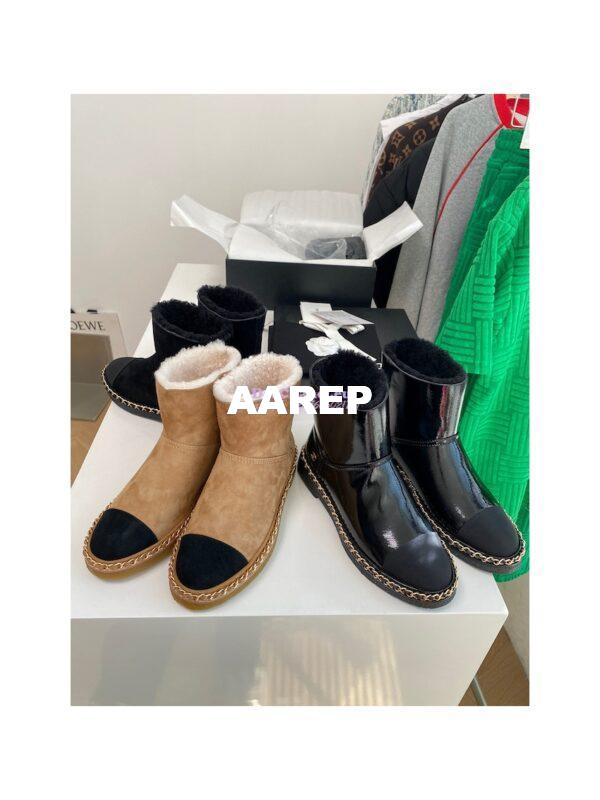 Replica Chanel Brown Suede Chain Link Ankle Boots with Shearling Fur G34113 3