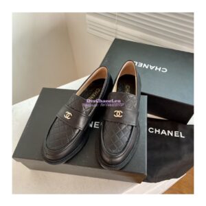 Replica Chanel Shiny Calfskin Loafer G38048 Black 2