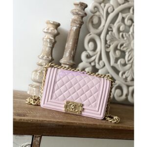 Replica Chanel Boy Handbag in Lambskin with Matte Gold Hardware 67086 Sakura Pink 2