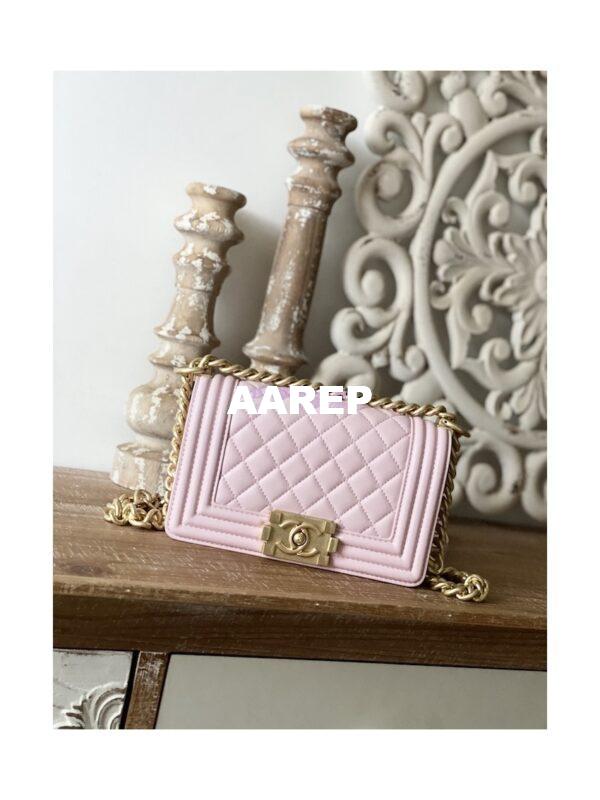 Replica Chanel Boy Handbag in Lambskin with Matte Gold Hardware 67086 Sakura Pink 4