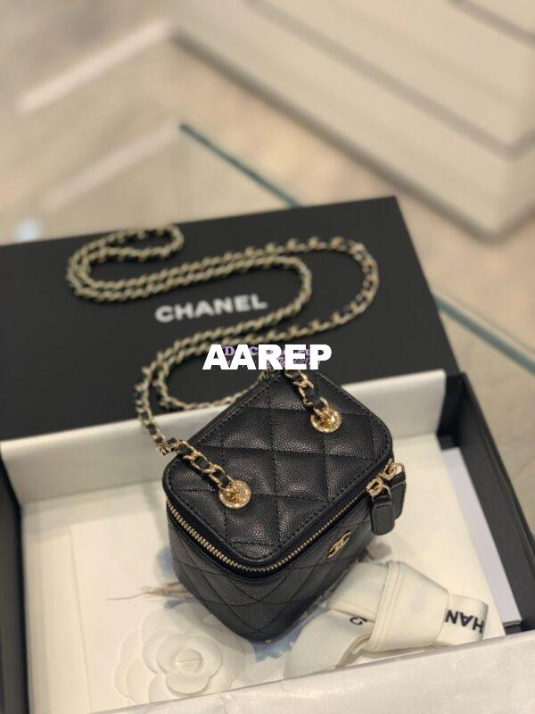 Replica Chanel New 23K Classic Chain Mini Vanity in Grained Calfskin Mirror AP1340 Black 4