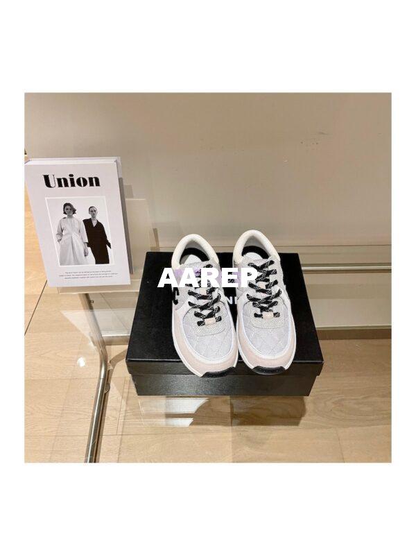 Replica Chanel Trainers Fabric & Suede Calfskin G38299 Grey & White 2