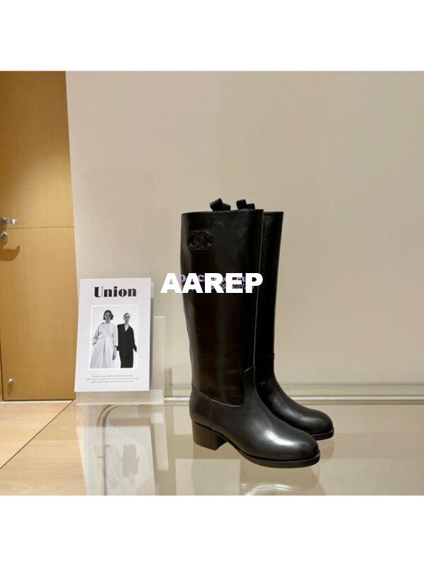 Replica Chanel High Boots G37985 in Calfskin Black