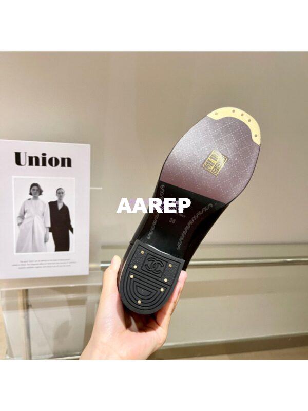 Replica Chanel High Boots G37985 in Calfskin Black 10