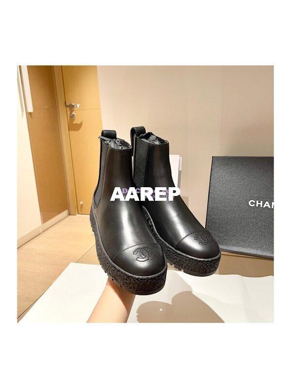 Replica Chanel Ankle Boots G37927 in Calfskin Black 3