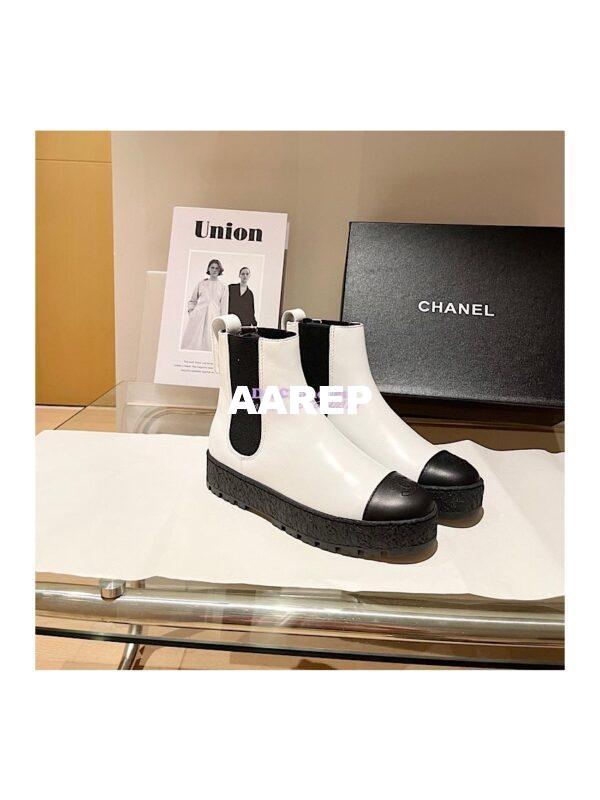 Replica Chanel Ankle Boots G37927 in Calfskin White 3