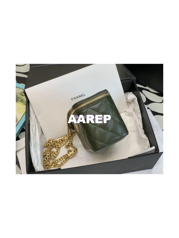 Replica Chanel 22K Vanity Bag Lambskin AP3044 Khaki 4