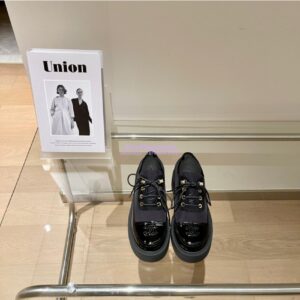 Replica Chanel Lace Up G38081 Black with Patent Calfskin