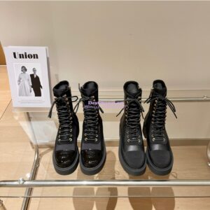 Replica Chanel Lace Up G38086 Black with Patent Calfskin