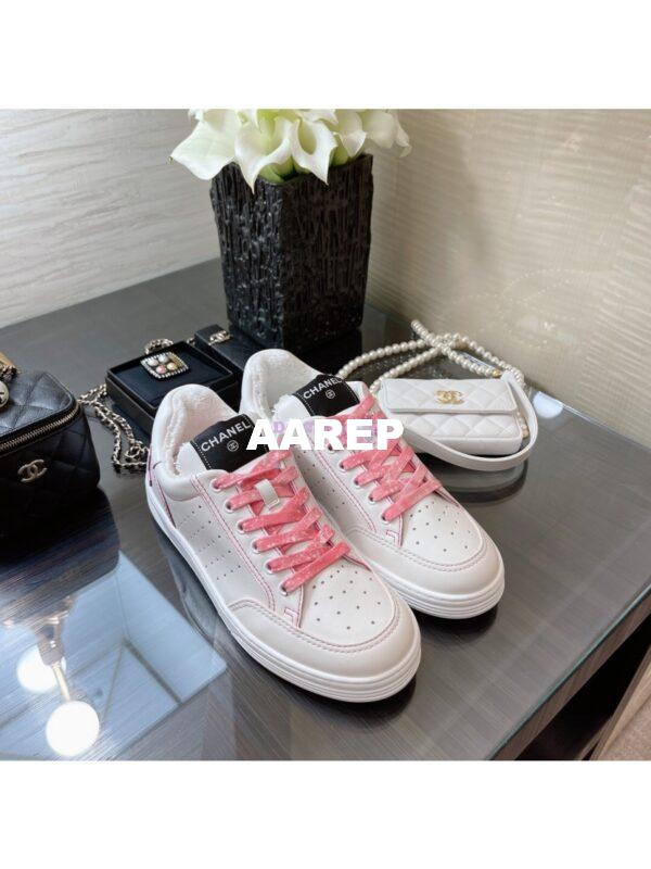 Replica Chanel Trainers Calfskin Sneakers G35934 Bi-Colour Pink 2