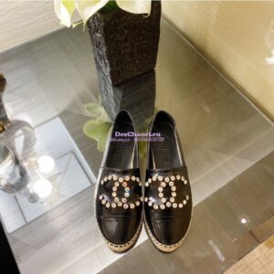 Replica Chanel Espadrilles G35602 with Rhinestones in Patent Lambskin Black 2