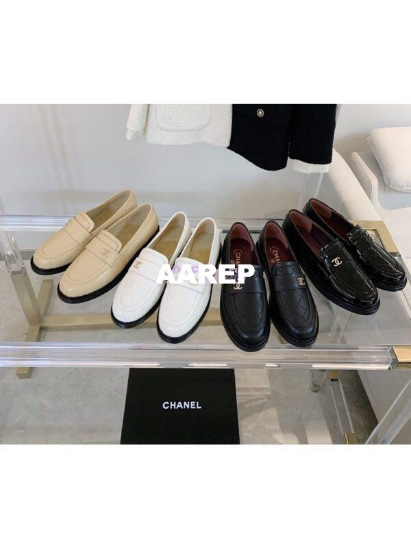 Replica Chanel New Loafers Patent Calfskin Black G36436 3