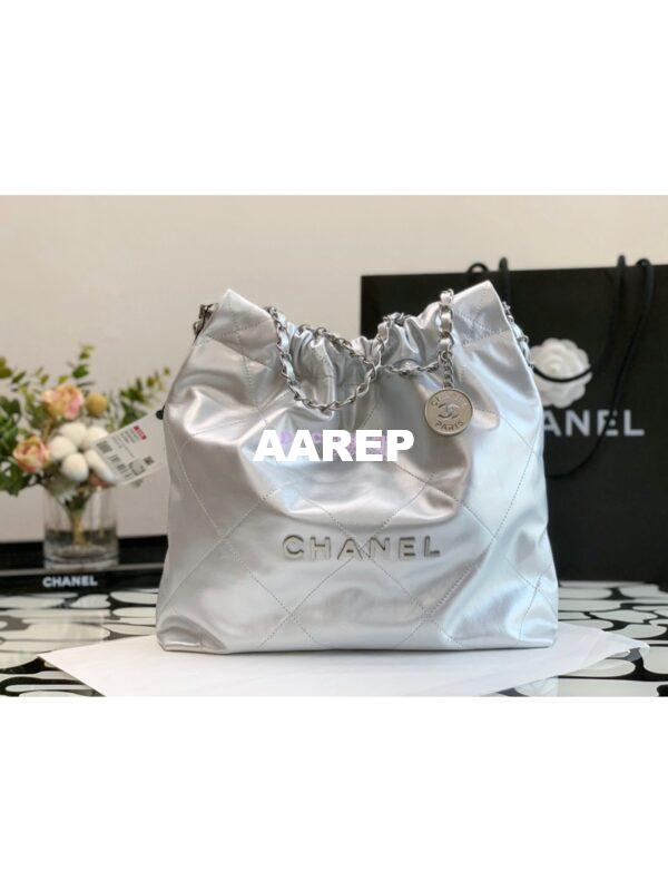 Replica Chanel 22 Handbag Shiny Metallic Calfskin & Silver Metal AS3260 AS3261 Silver 2