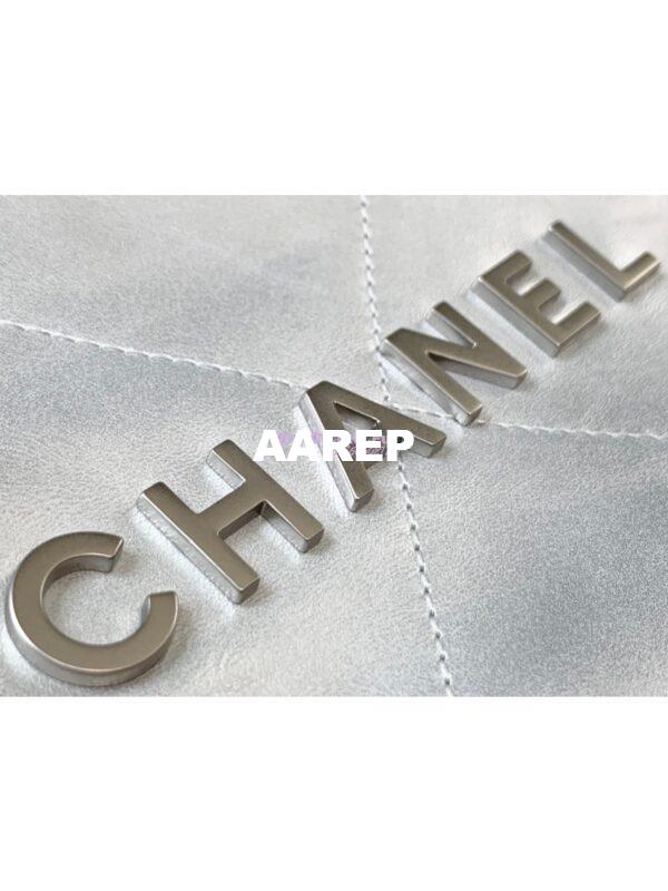 Replica Chanel 22 Handbag Shiny Metallic Calfskin & Silver Metal AS3260 AS3261 Silver 11