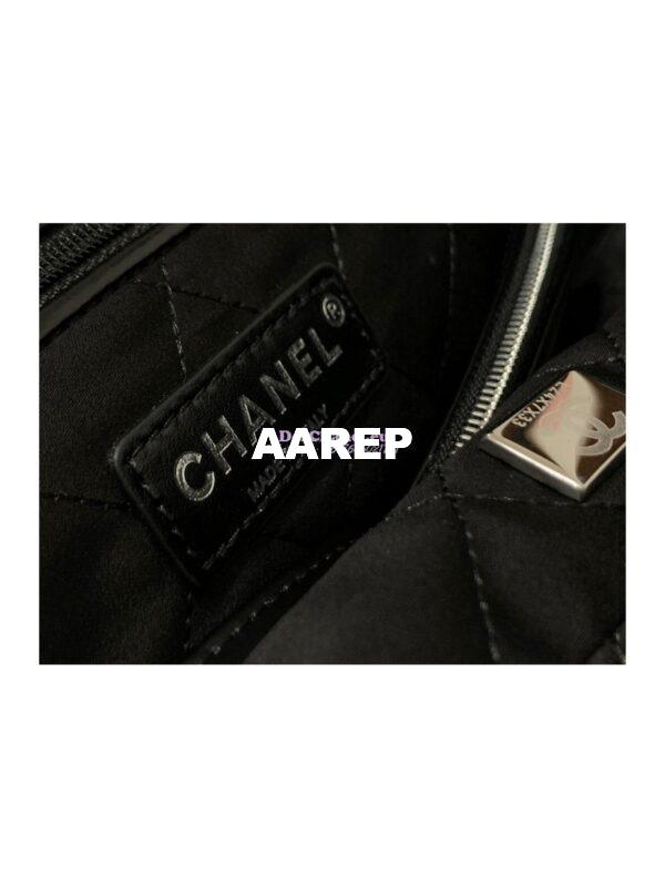 Replica Chanel 22 Handbag Shiny Calfskin & Black Metal AS3260 AS3261 All Black 9