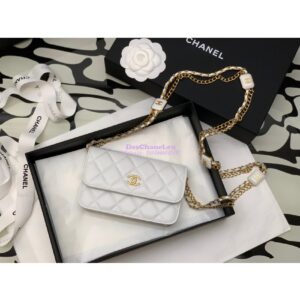 Replica Chanel Clutch With Chain AP2929 in Lambskin White (Limited Edition)