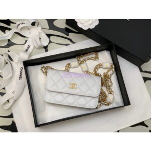 Replica Chanel Clutch With Chain AP2929 in Lambskin White (Limited Edition) 2