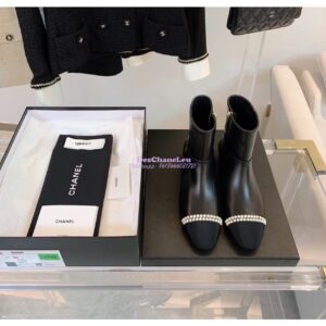 Replica Chanel Pearl Embroidered Lambskin Ankle Boots Grossgrain Cap Toe G35403 Black 2