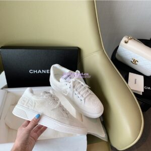 Replica Chanel Trainers Velvet Sneakers G36295 White 2