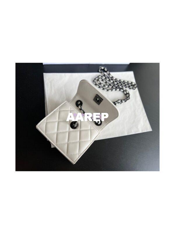 Replica Chanel 22SS SLG Small Trendy CC Clutch With Chain Black Hardware A81633 White 10