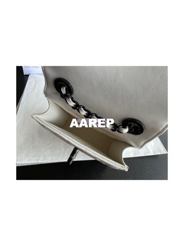 Replica Chanel 22SS SLG Small Trendy CC Clutch With Chain Black Hardware A81633 White 12