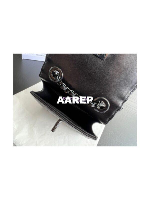 Replica Chanel 22SS SLG Small Trendy CC Clutch With Chain Black Hardware A81633 Black 8