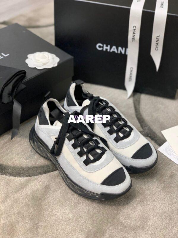 Replica Chanel Suede Calfskin & Velvet Sneakers G36299 Grey 2