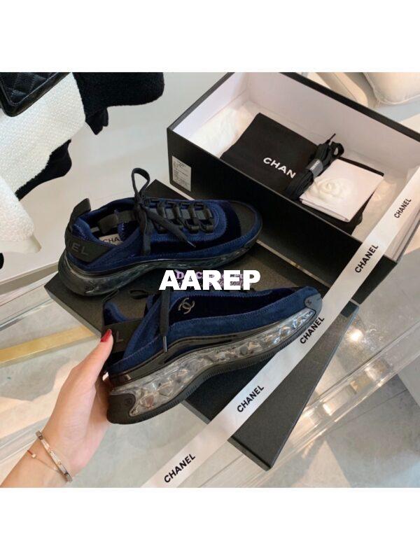 Replica Chanel Suede Calfskin & Velvet Sneakers G36299 Navy Blue