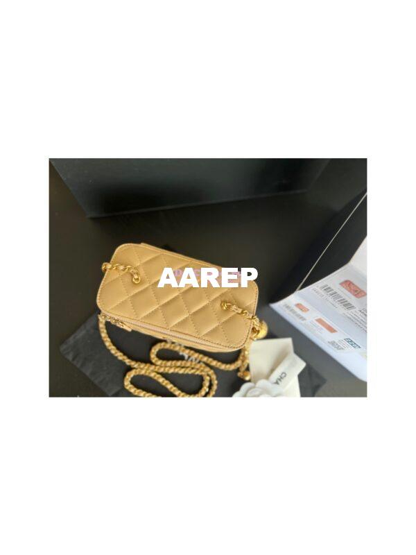 Replica Chanel New 22SS Clutch With Chain in Lambskin AP2303 Beige 4