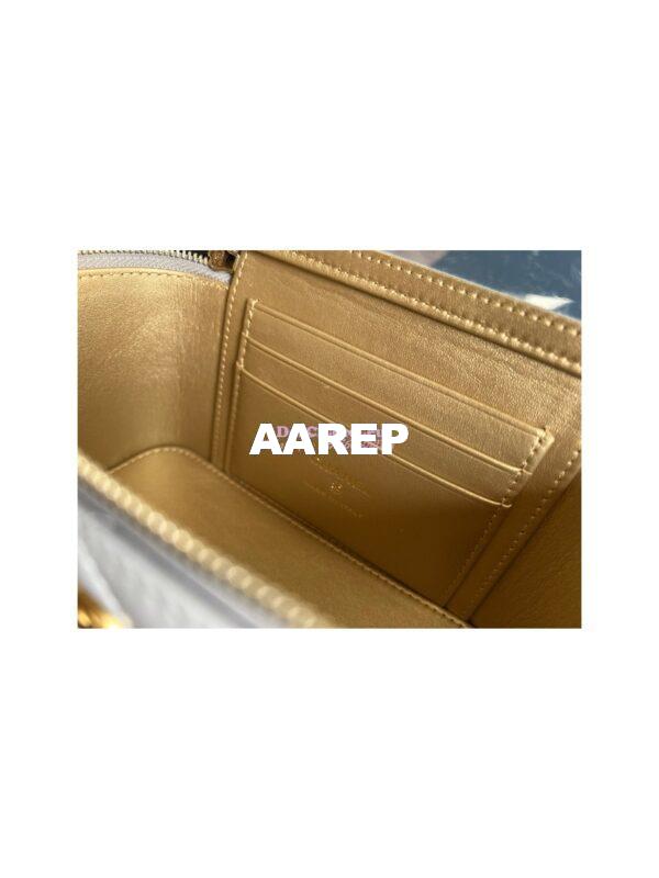Replica Chanel New 22SS Clutch With Chain in Lambskin AP2303 Grey 9
