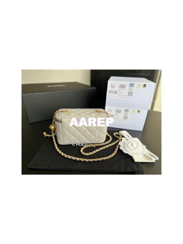 Replica Chanel New 22SS Clutch With Chain in Lambskin AP2303 Grey 10