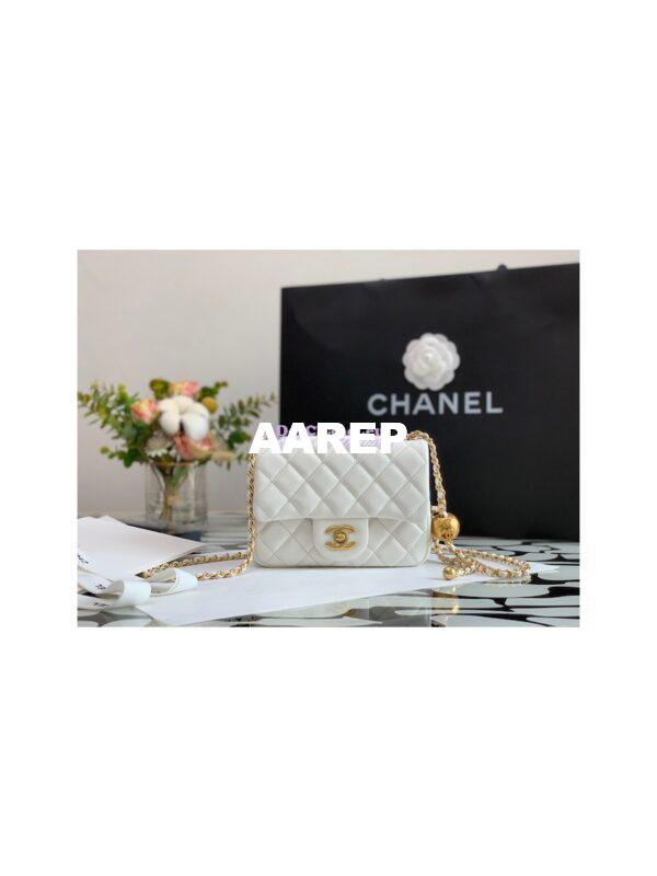 Replica Chanel Lambskin Flap Bag AS1786 White