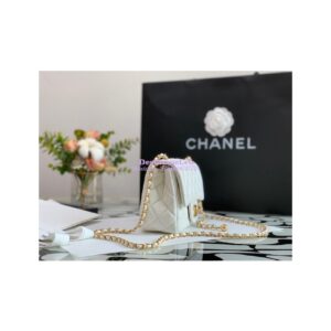 Replica Chanel Lambskin Flap Bag AS1786 White 2
