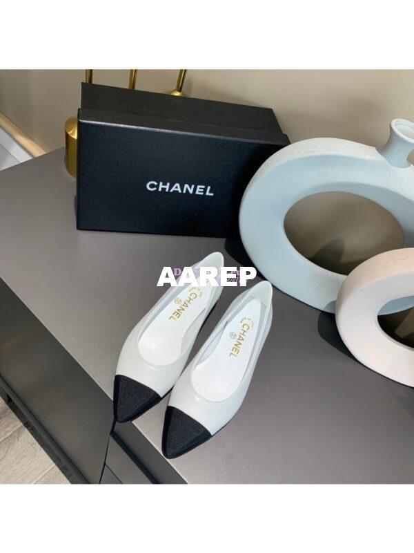 Replica Chanel 20s Ballerina Lambskin Flat G35800 White 5