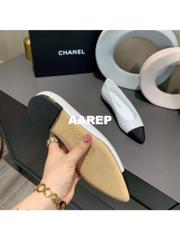 Replica Chanel 20s Ballerina Lambskin Flat G35800 White 11