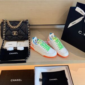 Replica Chanel Trainers Calfskin Sneakers G35934 Multicolor Green 2
