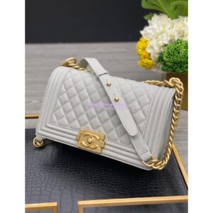 Replica Chanel Medium Boy Handbag in Grained Calfskin with Matte Gold Hardware 67086 Light Gray