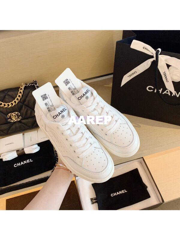 Replica Chanel Trainers Calfskin Sneakers G35934 White 3