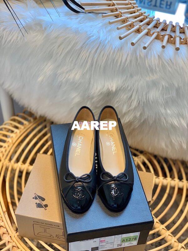 Replica Chanel Lambskin w Patent Cap Toe Ballerinas G02819 Black 3