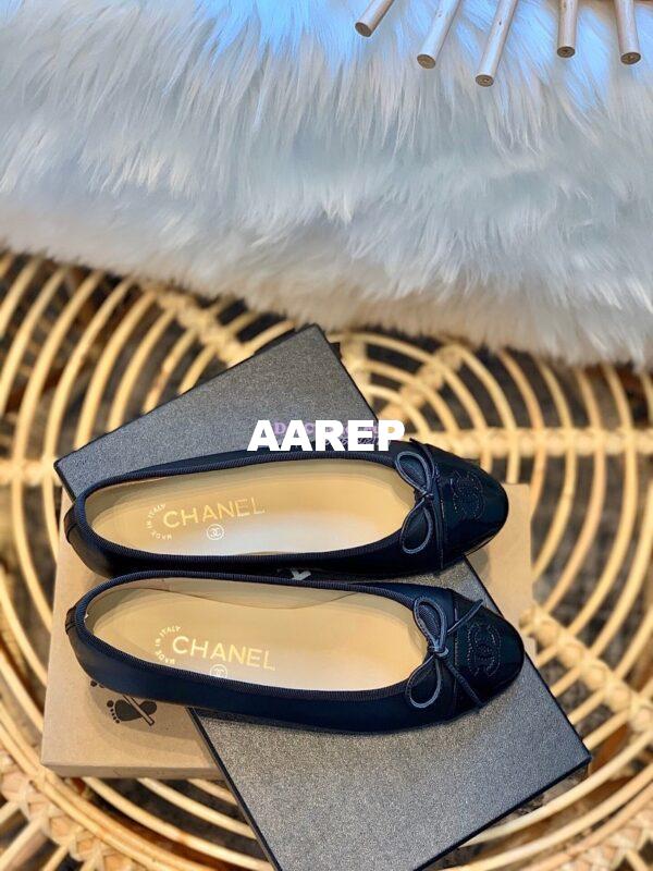 Replica Chanel Lambskin w Patent Cap Toe Ballerinas G02819 Black 9