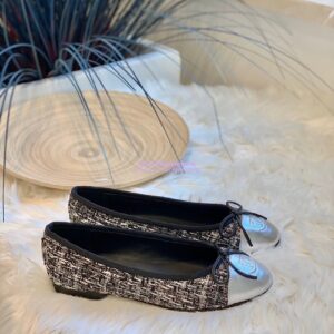 Replica Chanel Tweed w Metallic Lambskin Silver Cap Toe Ballerinas G02819