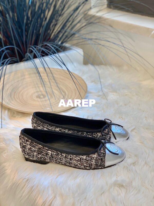 Replica Chanel Tweed w Metallic Lambskin Silver Cap Toe Ballerinas G02819 3