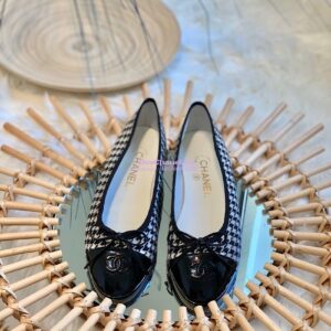 Replica Chanel Tweed w Patent Calkskin Cap Toe Ballerinas G02819 Houndstooth 2