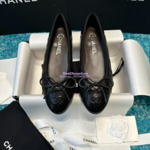 Replica Chanel Quilted Lambskin Ballerinas G02819 Black w Burgundy lining 2