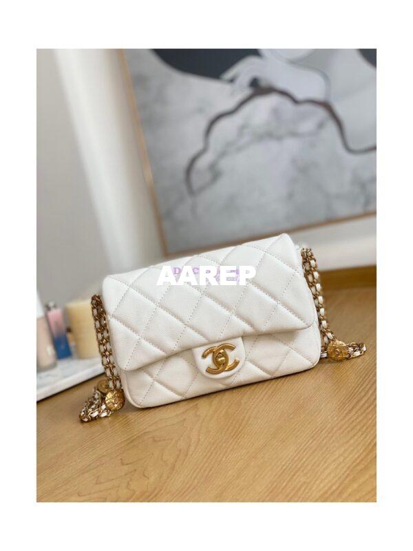 Replica Chanel Small Flap Bag in Grained Shiny Calfskin AS3368 AS3369 White 3
