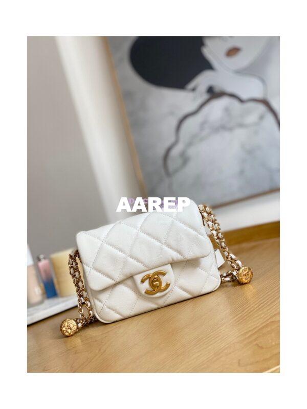 Replica Chanel Small Flap Bag in Grained Shiny Calfskin AS3368 AS3369 White 12